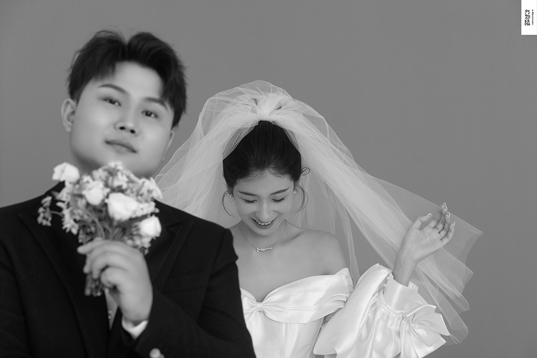极致情绪！田润泽先生张佩金女士极简棚拍婚纱照、极简棚拍、、、婚纱照