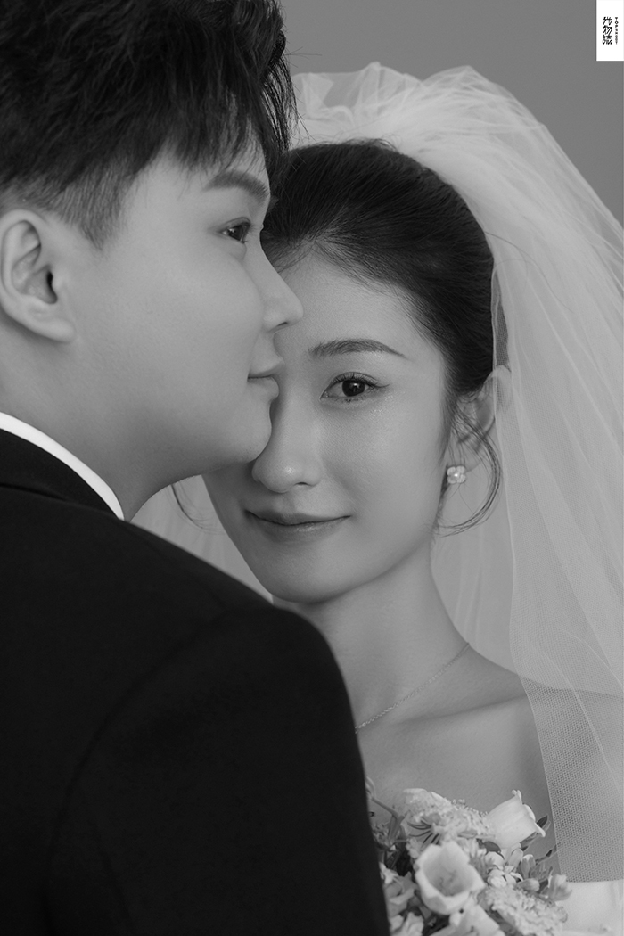 极致情绪！田润泽先生张佩金女士极简棚拍婚纱照、极简棚拍、、、婚纱照