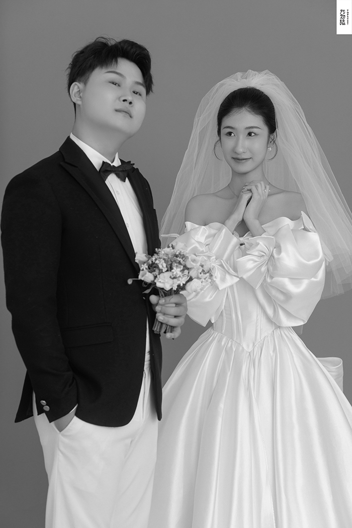 极致情绪！田润泽先生张佩金女士极简棚拍婚纱照、极简棚拍、、、婚纱照