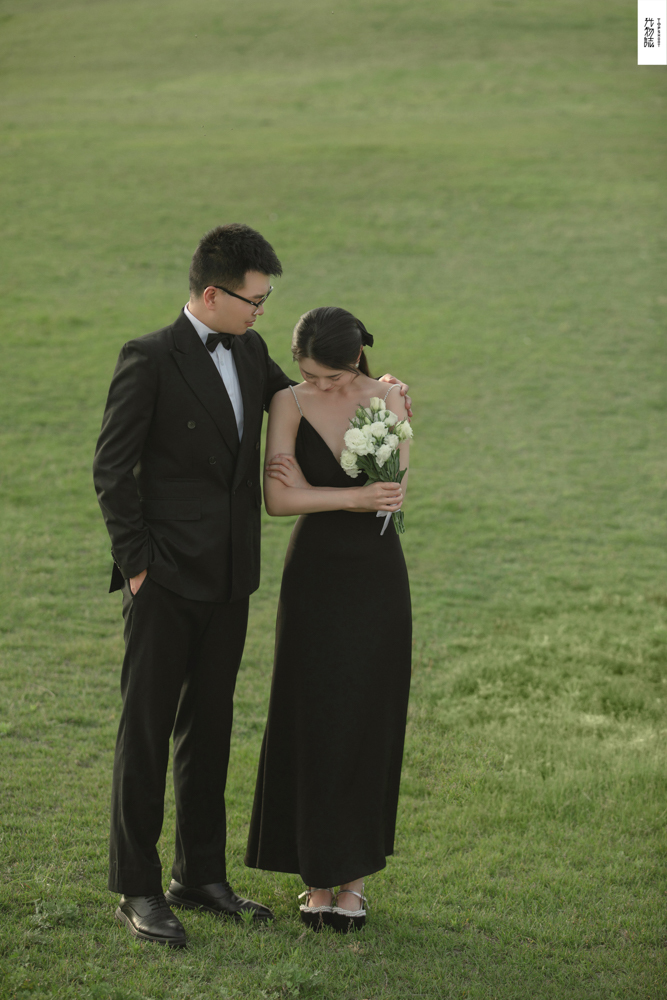 爱情电影。李明先生江凡女士氛围森系婚纱照、氛围森系、、、婚纱照
