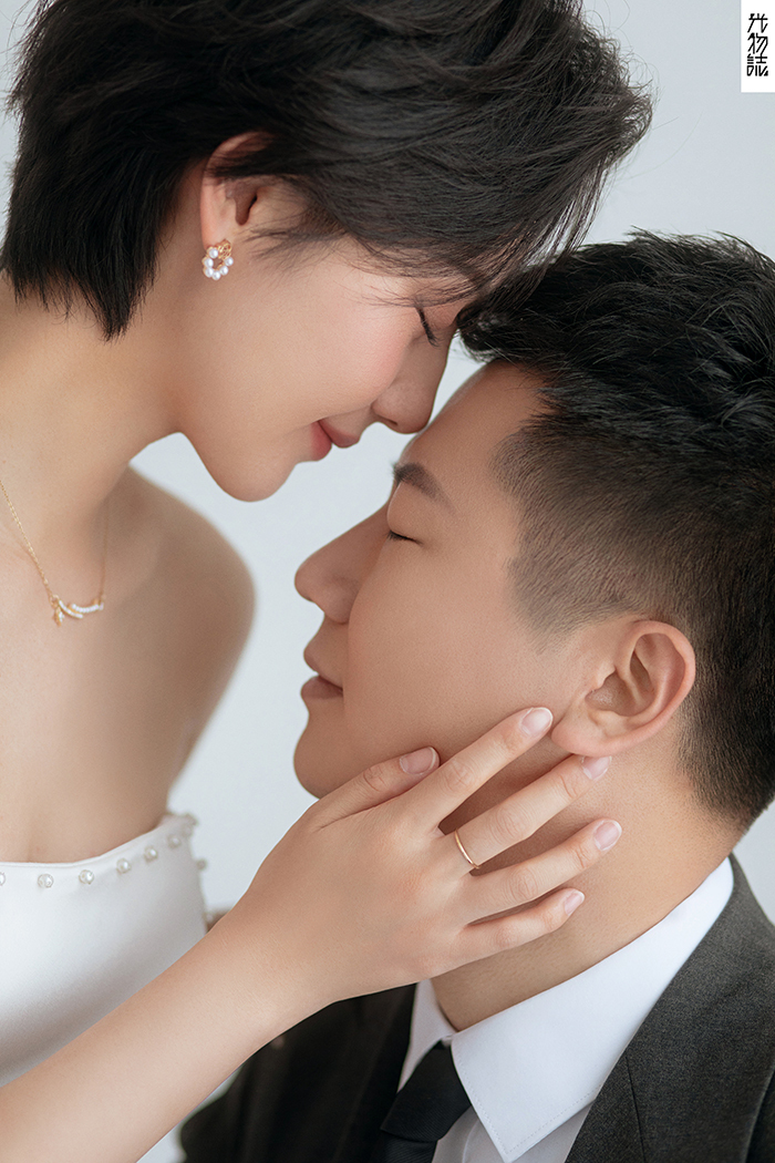 极致情绪！沙鑫池先生董婕女士极简棚拍婚纱照、极简棚拍、、、婚纱照