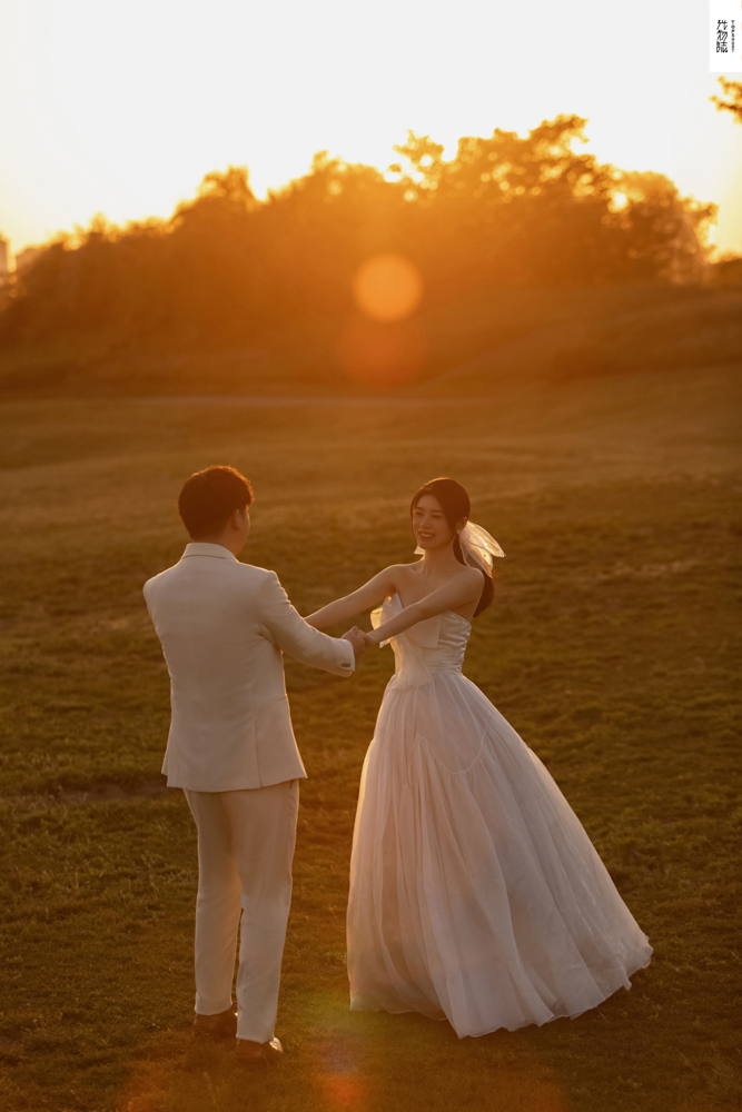 美到心里~黄峻山先生吕晨宏女士氛围森系婚纱照、氛围森系、、、婚纱照