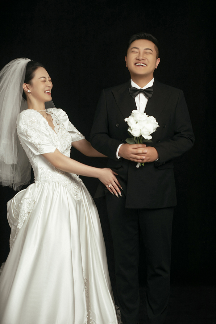 极致情绪！姜雷磊先生王艺凯女士极简棚拍婚纱照、极简棚拍、、、婚纱照