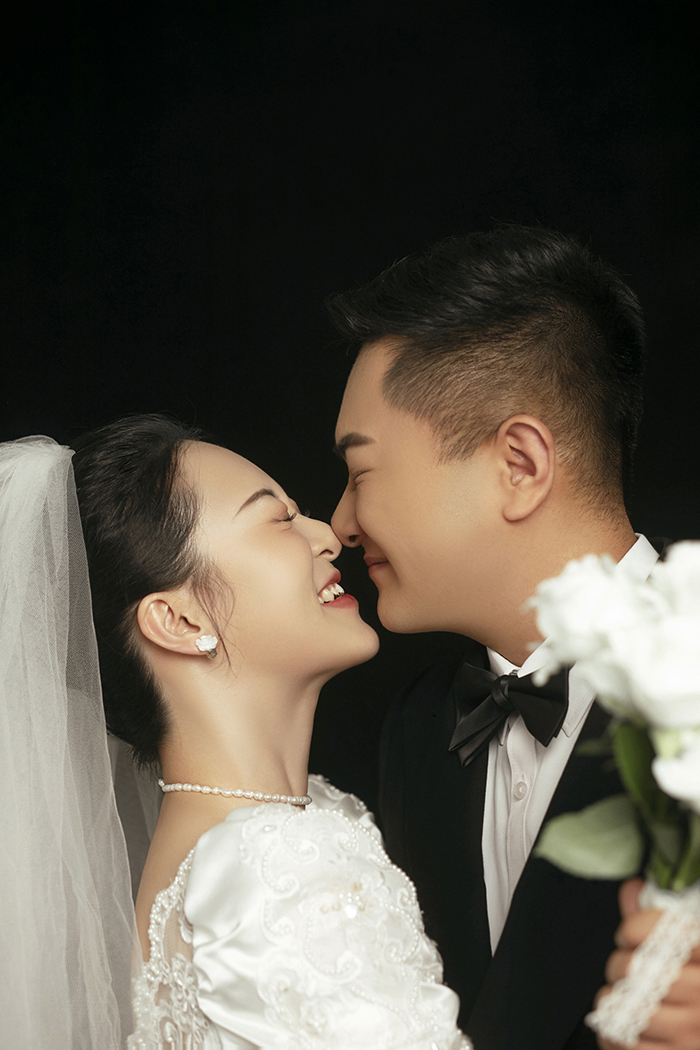 极致情绪！姜雷磊先生王艺凯女士极简棚拍婚纱照、极简棚拍、、、婚纱照