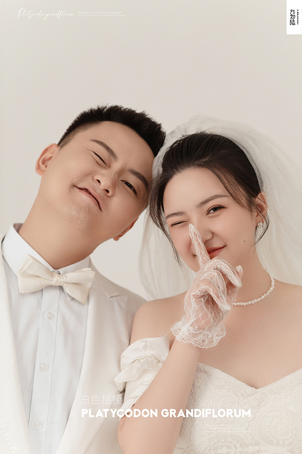 极致情绪！闫宽先生叶真真女士极简棚拍婚纱照、极简棚拍、、、婚纱照