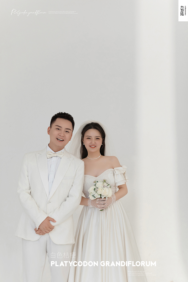 极致情绪！闫宽先生叶真真女士极简棚拍婚纱照、极简棚拍、、、婚纱照