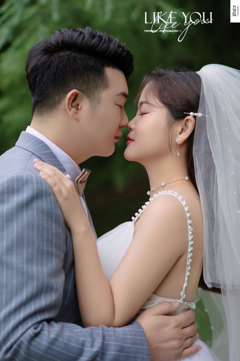 小小小清新:)仇富臻先生惠怡亮女士氛围森系婚纱照、氛围森系、、、婚纱照