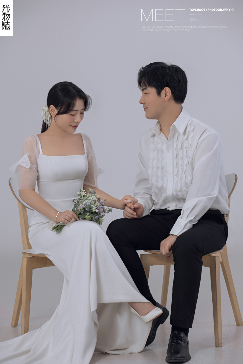 新鲜出炉:)张晓亮先生张誉锦女士极简棚拍婚纱照、极简棚拍、、、婚纱照