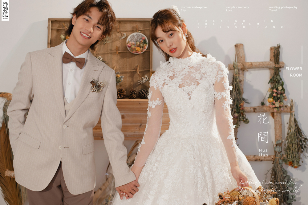 花间、物誌生活、少年推开咖啡馆的那一刻。 我们的故事就开始了