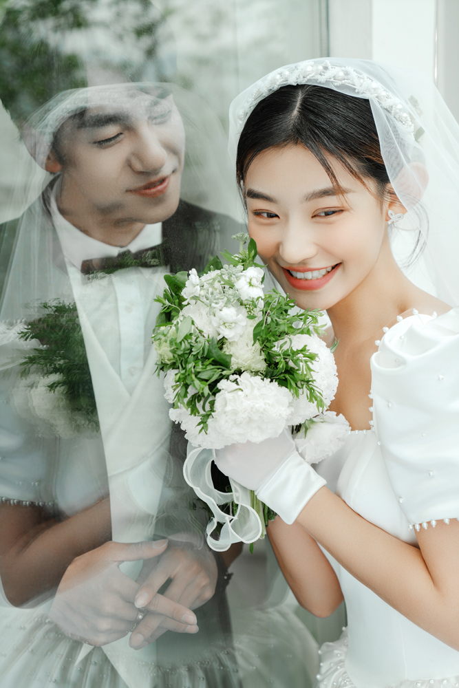 山居、氛围森系、我见众生皆草木唯你是青山
 共赴一场回归爱情初心的仪式
 让每一张婚纱照充满了故事感