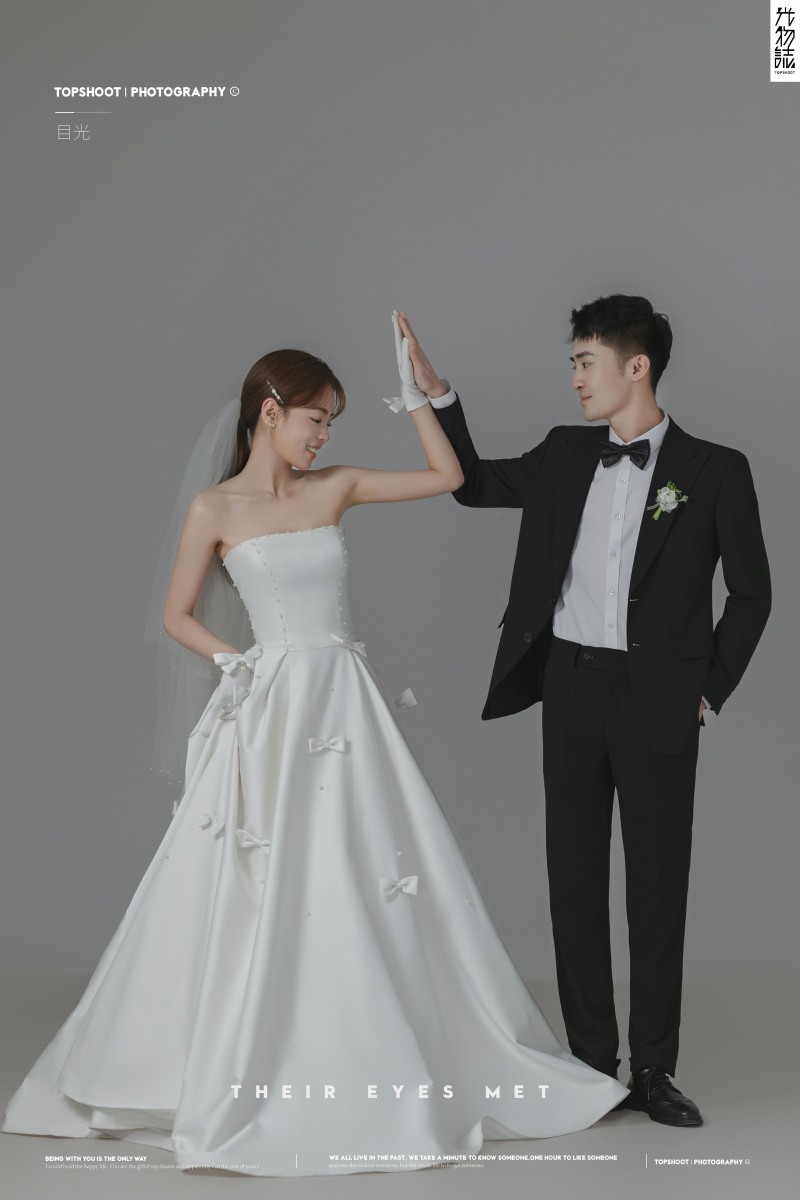 极致情绪！李宏博先生胡晓路女士极简棚拍婚纱照、极简棚拍、木子、唠嗑型选手，构图多变、情绪拿捏，特写YYDS、婚纱照