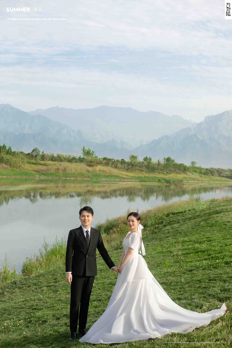 太太太太可了~~！阎先生曹女士氛围森系婚纱照、氛围森系、韩松、行走的放大镜，现场细节，姿态指导的掌控者、婚纱照