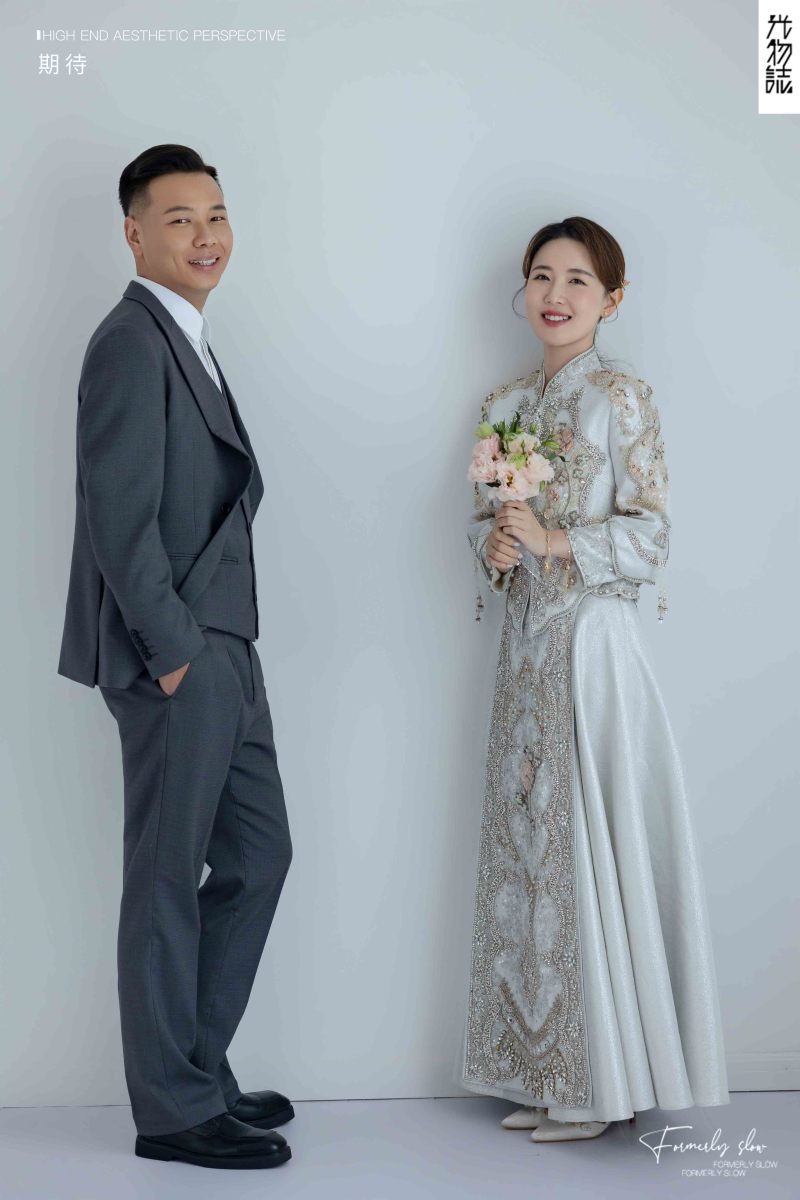 爱了~爱了~李明凯先生张怡心女士极简棚拍婚纱照、极简棚拍、韩松、行走的放大镜，现场细节，姿态指导的掌控者、婚纱照