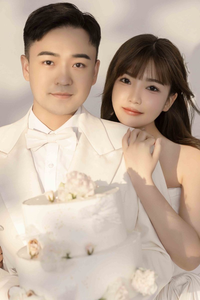 太太太太可了~~！杨科威先生张雨慧女士极简棚拍婚纱照、极简棚拍、韩松、行走的放大镜，现场细节，姿态指导的掌控者、婚纱照