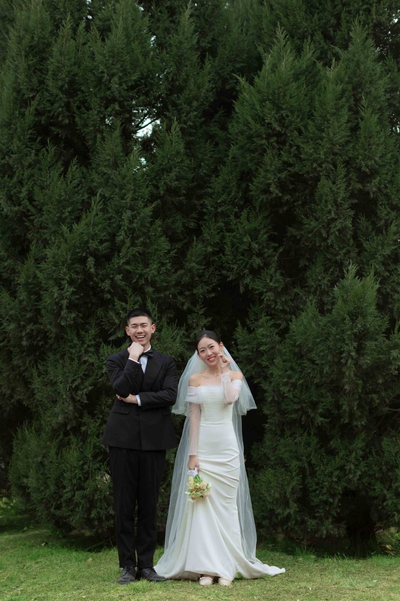 幸福感爆棚李英杰先生王昱璇女士氛围森系婚纱照、氛围森系、韩松、行走的放大镜，现场细节，姿态指导的掌控者、婚纱照