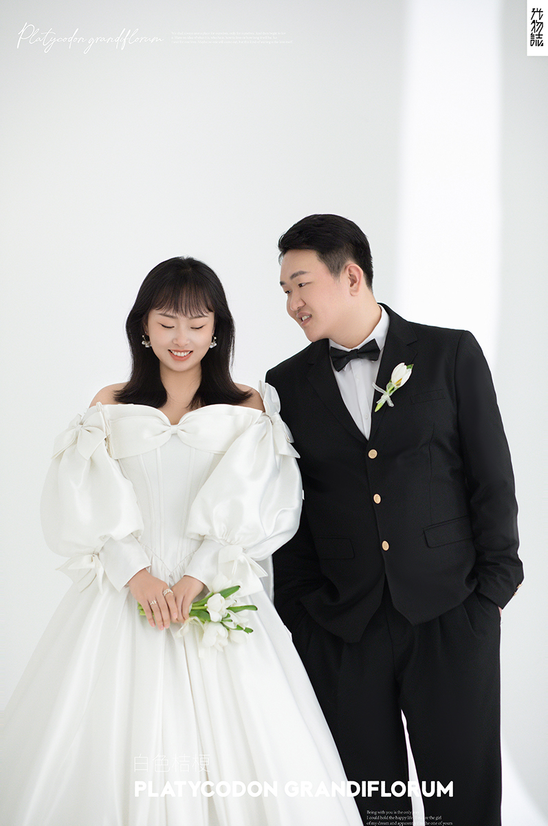 炒鸡甜~翟冲先生张芮女士极简棚拍婚纱照、极简棚拍、、、婚纱照
