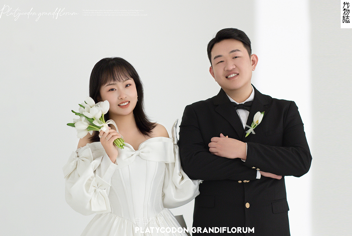炒鸡甜~翟冲先生张芮女士极简棚拍婚纱照、极简棚拍、、、婚纱照