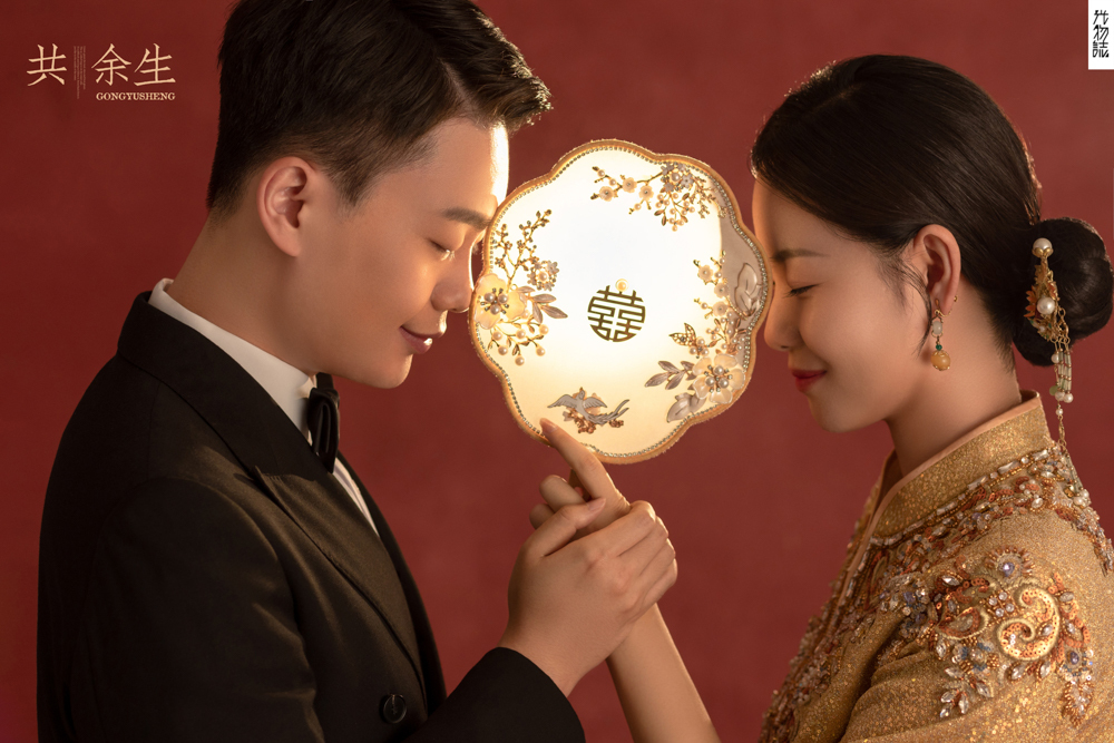 看一点小甜蜜~王三石先生郭蕊女士中式传承婚纱照、中式传承、刘雨鑫、天赋型选手，拥有一双摄影眼，每一个细节点尽在掌握、婚纱照