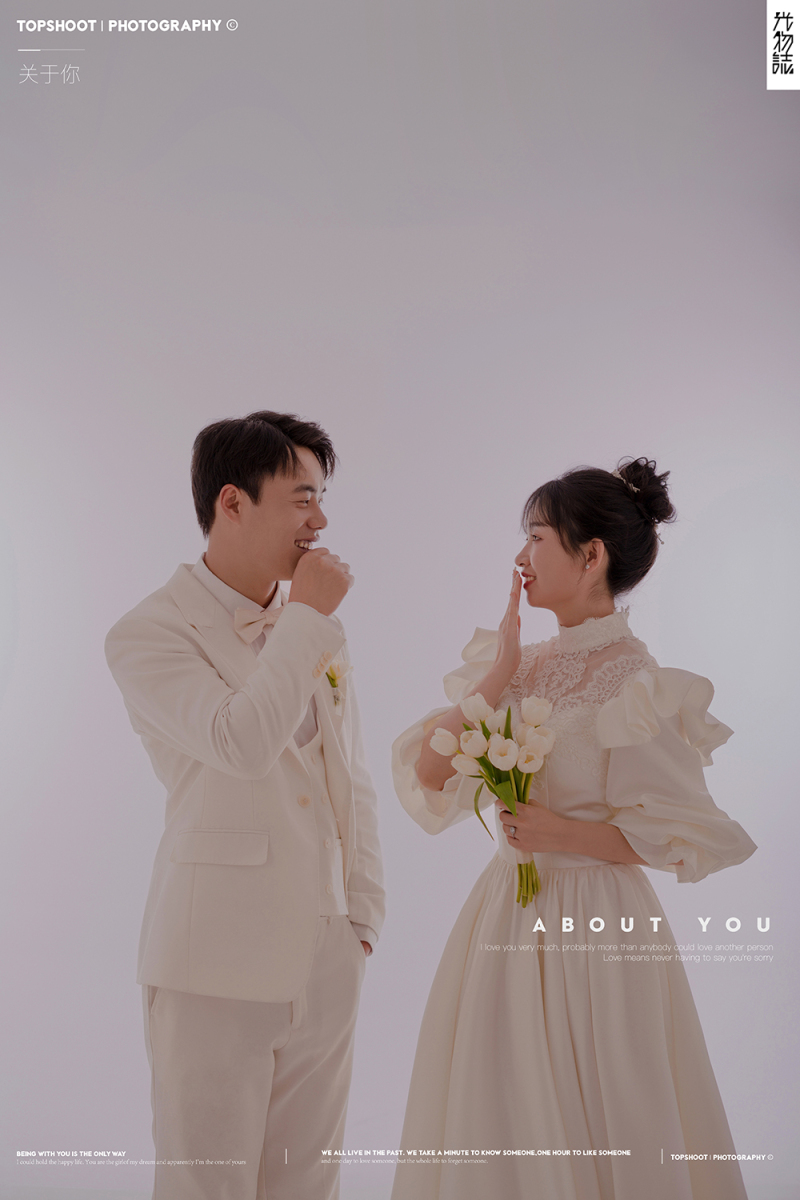 看一点小甜蜜~李佳琪先生王丹女士极简棚拍婚纱照、极简棚拍、、、婚纱照