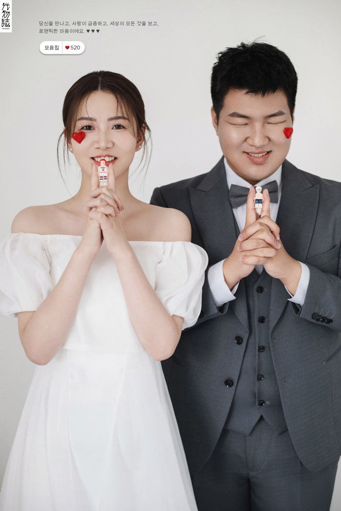 极致情绪！张吉哲先生郑欣怡女士极简棚拍婚纱照、极简棚拍、白玛、怀疑是不是修导演系，拍照像电影一样的构图和质感、婚纱照
