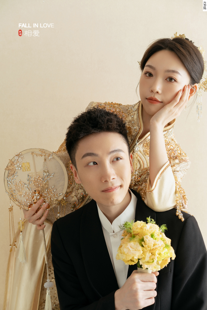 爱了~爱了~张先生付女士极简棚拍婚纱照、极简棚拍、刘康、六边形战士，不止是沟通，拍摄想法，创造思维样样拿捏。、婚纱照