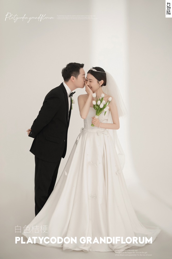 极致情绪！王天九先生吴玲女士极简棚拍婚纱照、极简棚拍、白玛、怀疑是不是修导演系，拍照像电影一样的构图和质感、婚纱照