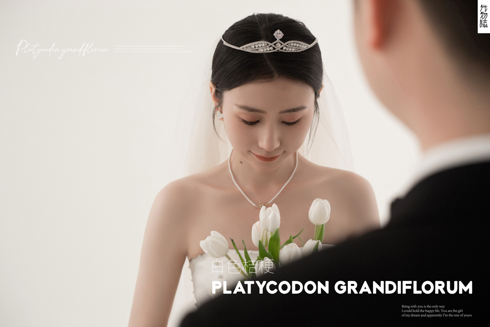 极致情绪！王天九先生吴玲女士极简棚拍婚纱照、极简棚拍、白玛、怀疑是不是修导演系，拍照像电影一样的构图和质感、婚纱照