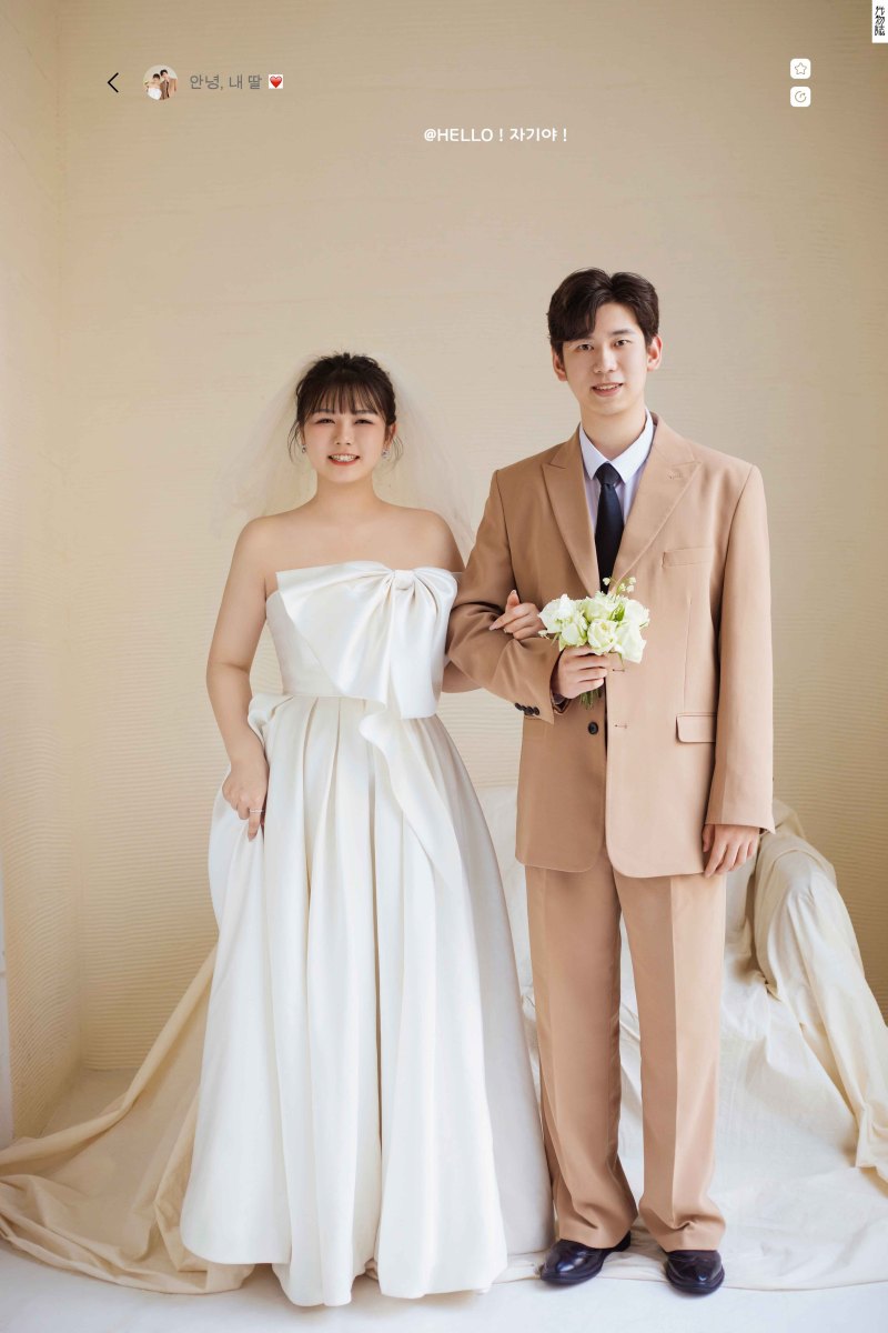 炒鸡甜~东风先生于彤彤女士极简棚拍婚纱照、极简棚拍、艾辰、偷偷练过读心术，精准预判每一个想法，细腻到心里、婚纱照