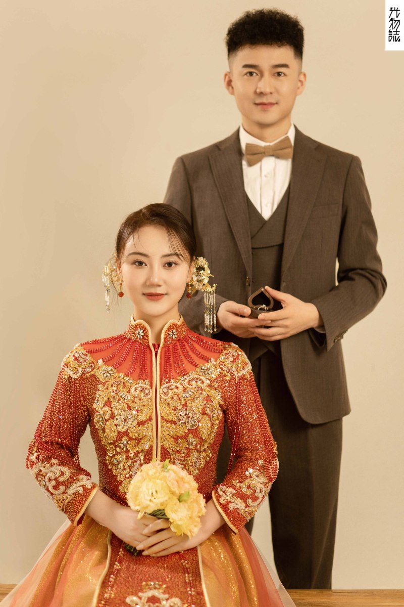 今日婚纱OOTD.孙杰 先生王敏女士中式传承婚纱照、中式传承、木子、唠嗑型选手，构图多变、情绪拿捏，特写YYDS、婚纱照