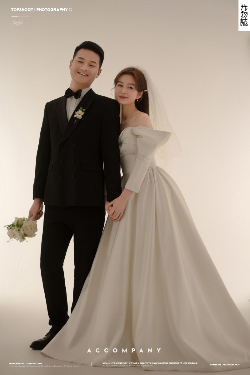 炒鸡甜~冯和先生张咪女士极简棚拍婚纱照、极简棚拍、木子、唠嗑型选手，构图多变、情绪拿捏，特写YYDS、婚纱照
