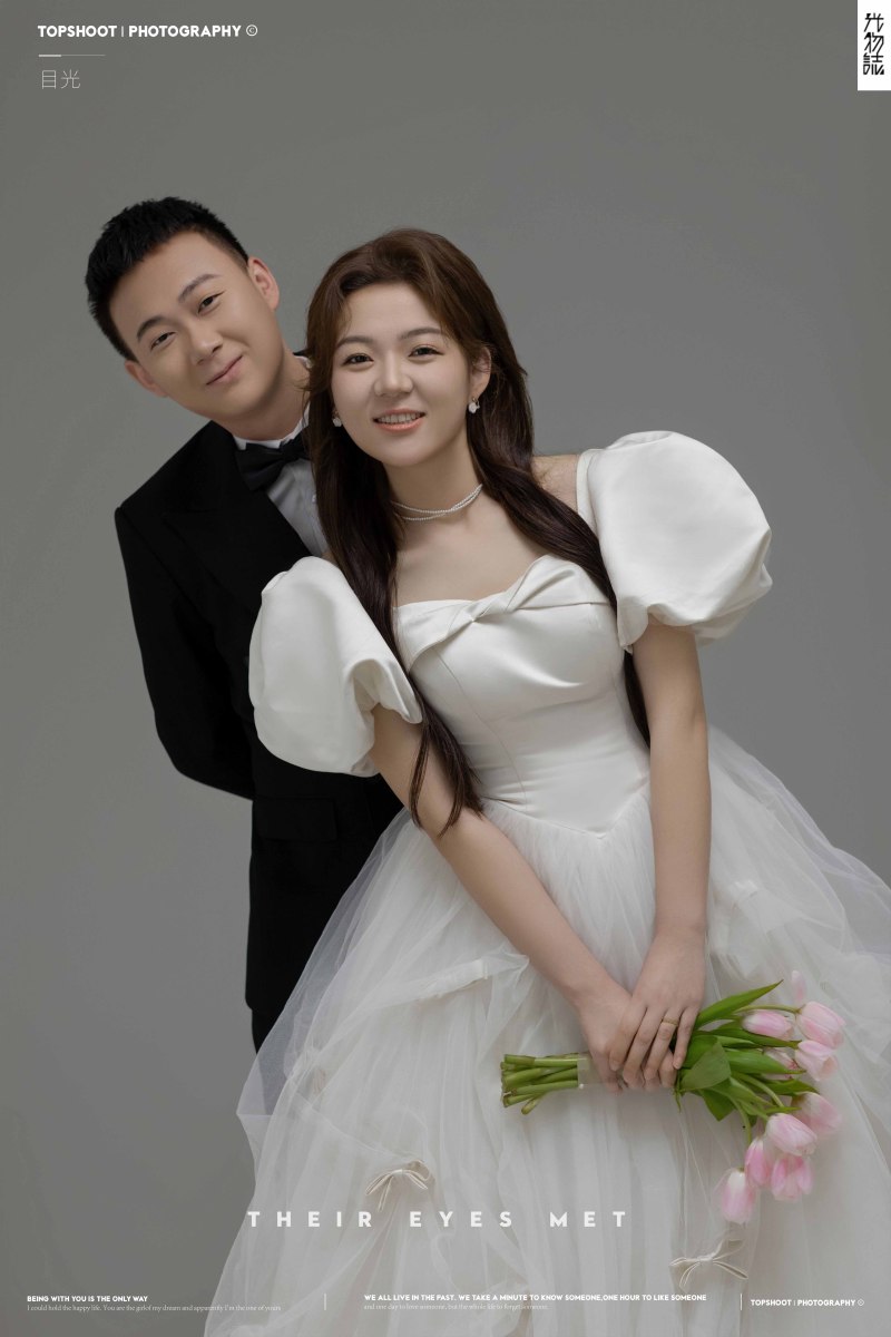 幸福感爆棚杨杰荣先生党阳阳女士极简棚拍婚纱照、极简棚拍、艾辰、偷偷练过读心术，精准预判每一个想法，细腻到心里、婚纱照