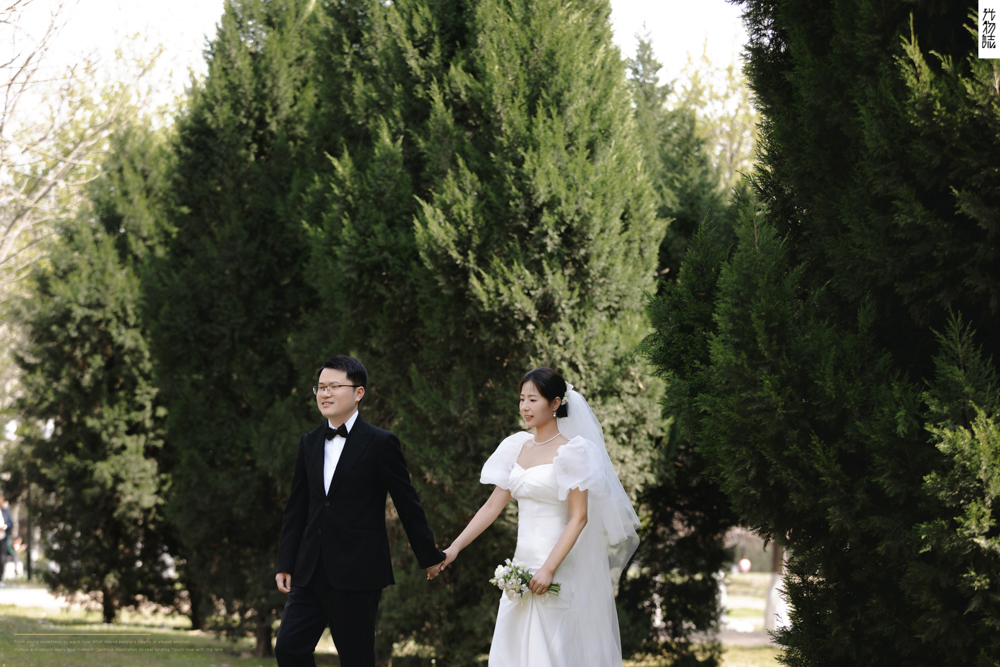 简单爱爱爱❤️何伟超先生郑聪女士氛围森系婚纱照、氛围森系、徐才皓、好像在听单口相声，开心到直不起腰，幸福感MAX、婚纱照