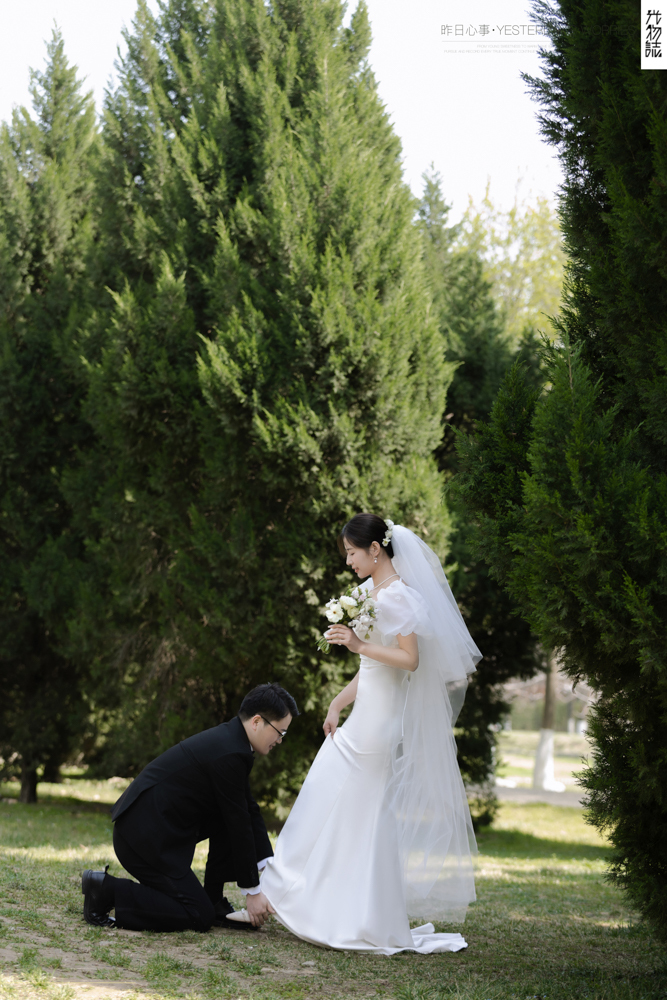 简单爱爱爱❤️何伟超先生郑聪女士氛围森系婚纱照、氛围森系、徐才皓、好像在听单口相声，开心到直不起腰，幸福感MAX、婚纱照