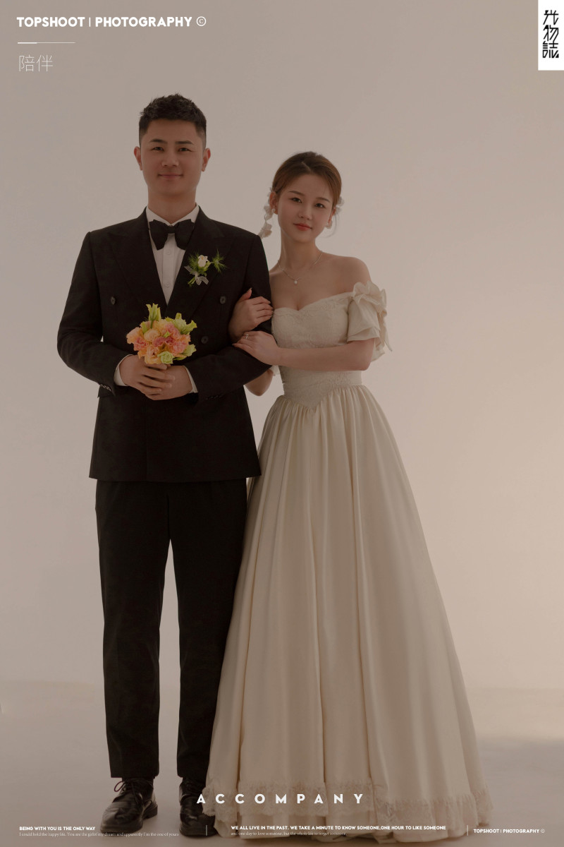 炒鸡甜~万宇阳先生吕婷女士极简棚拍婚纱照、极简棚拍、木子、唠嗑型选手，构图多变、情绪拿捏，特写YYDS、婚纱照