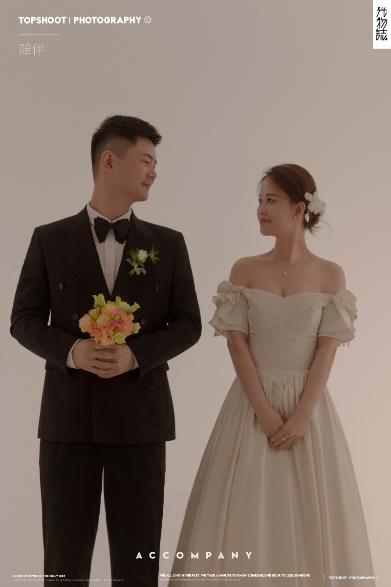 炒鸡甜~万宇阳先生吕婷女士极简棚拍婚纱照、极简棚拍、木子、唠嗑型选手，构图多变、情绪拿捏，特写YYDS、婚纱照