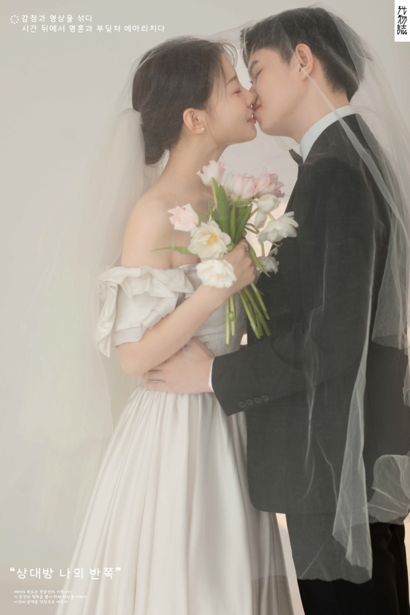 可甜可爱da晋鹏飞先生郭婉女士极简棚拍婚纱照、极简棚拍、艾辰、偷偷练过读心术，精准预判每一个想法，细腻到心里、婚纱照