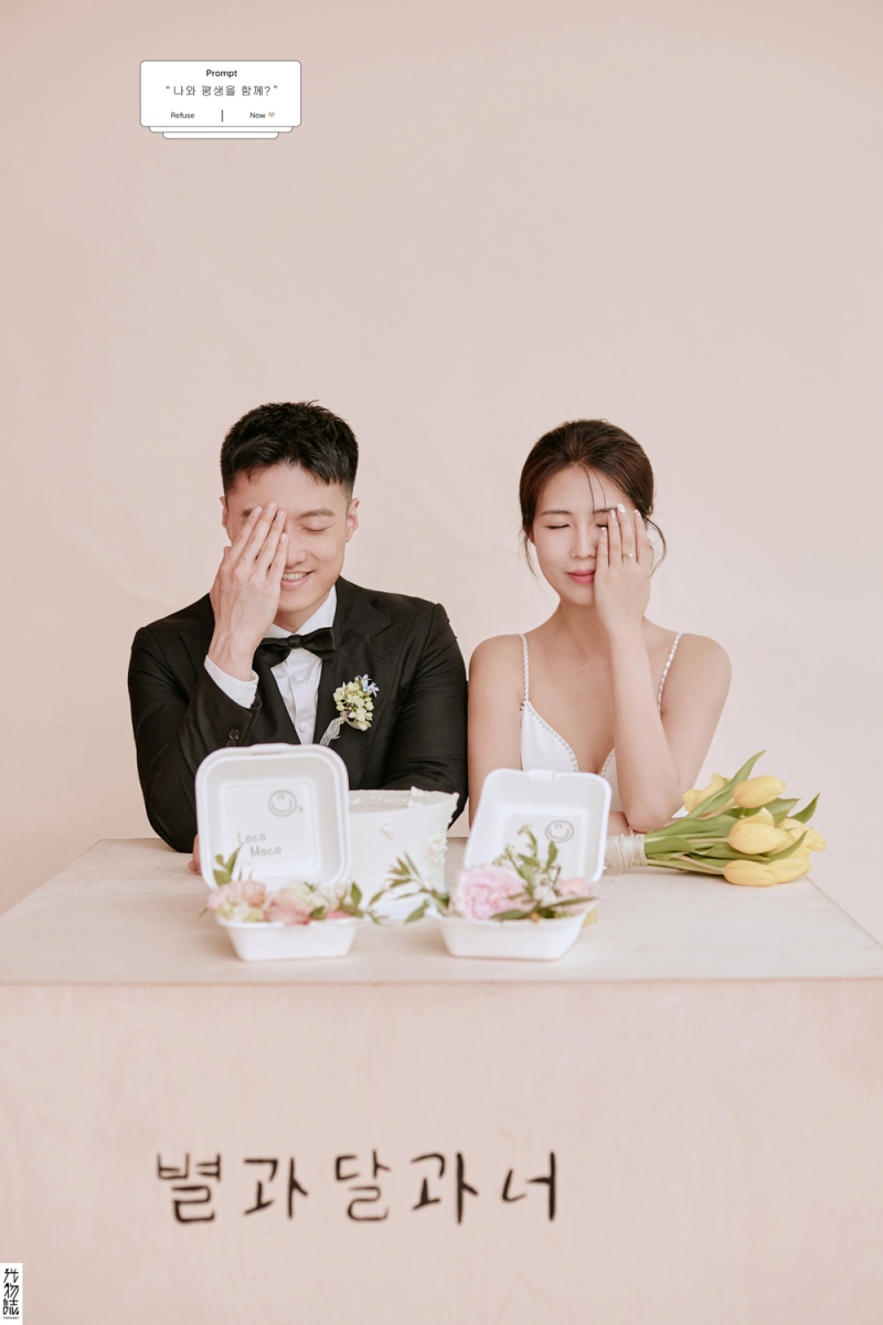 文韬先生张力文女士极简棚拍婚纱照、极简棚拍、艾辰、偷偷练过读心术，精准预判每一个想法，细腻到心里、婚纱照