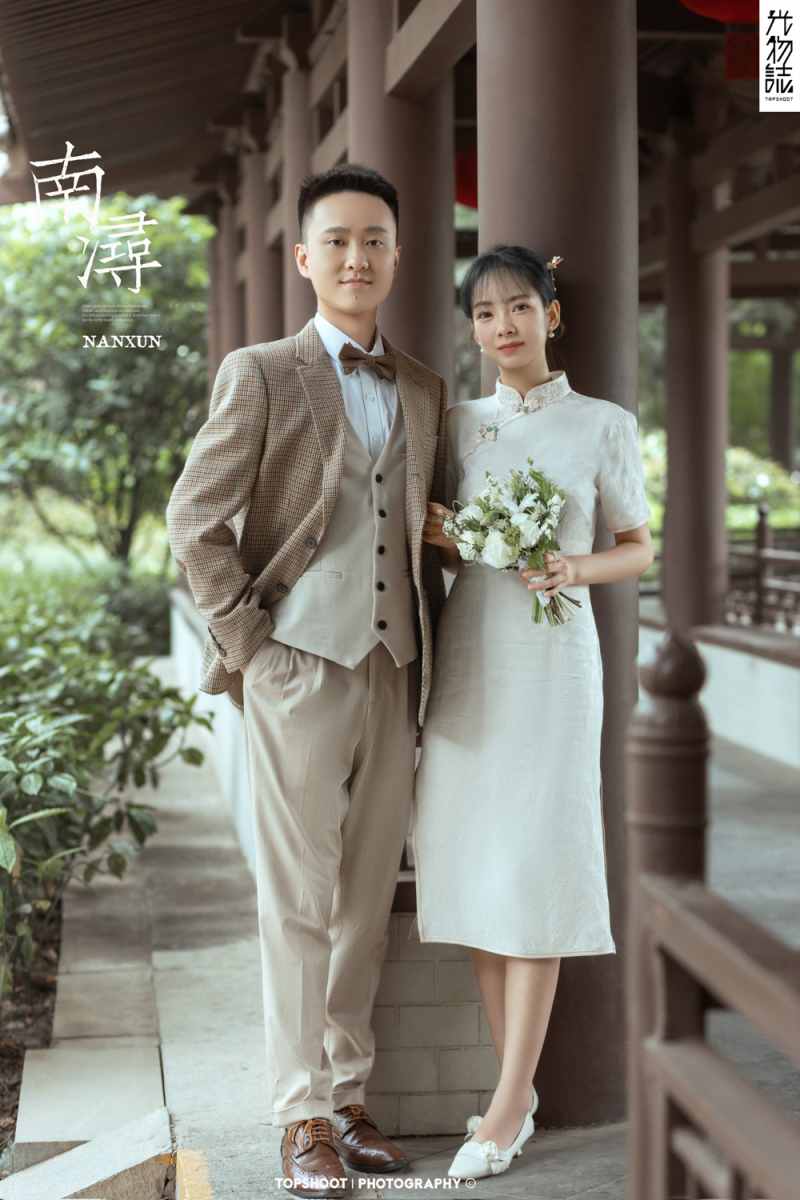 幸福感爆棚谢名峰先生张琛女士怀旧复古婚纱照、怀旧复古  怀旧复古、艾辰、偷偷练过读心术，精准预判每一个想法，细腻到心里、婚纱照
