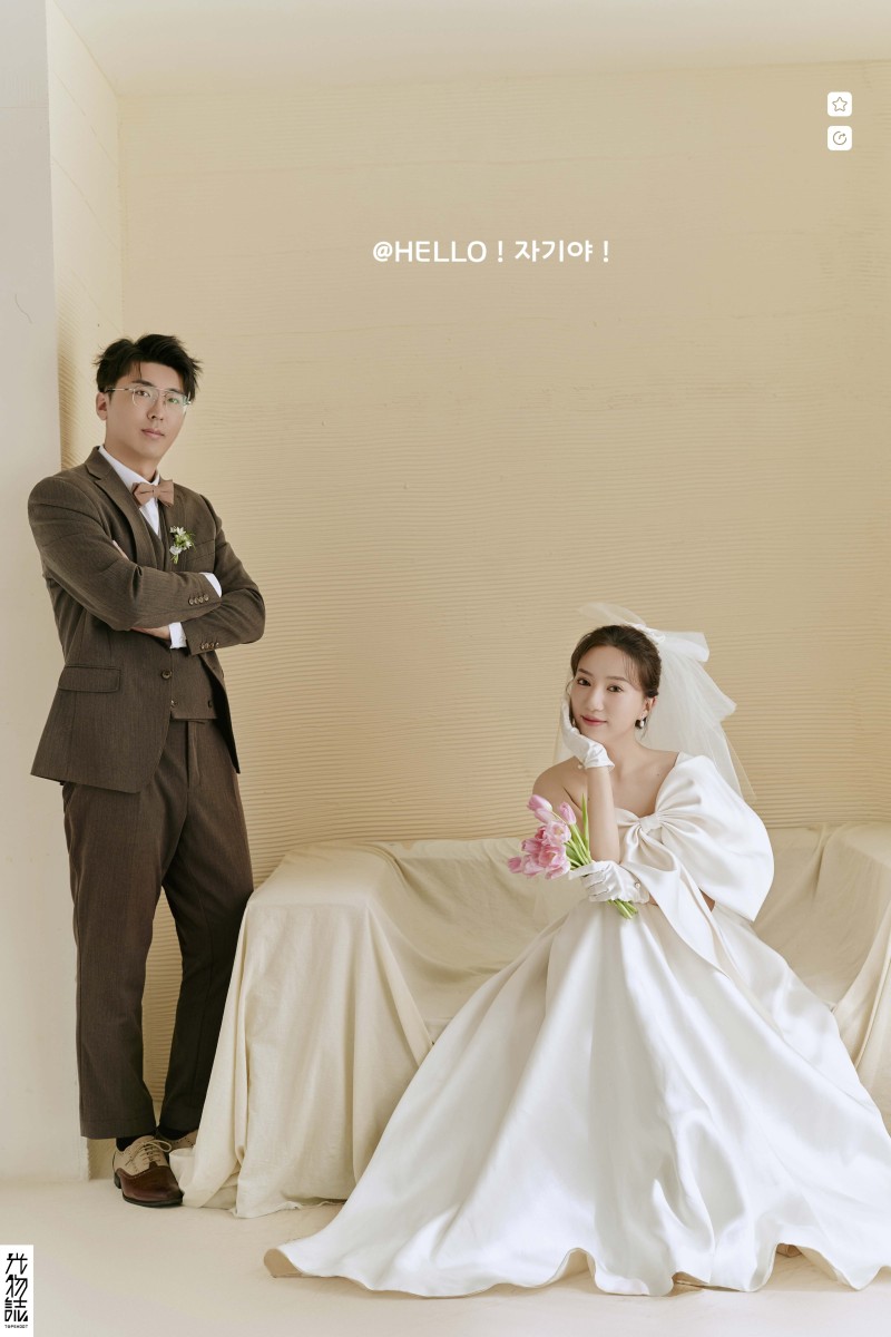 腾格尔先生赵瑾女士极简棚拍婚纱照、极简棚拍、、、婚纱照