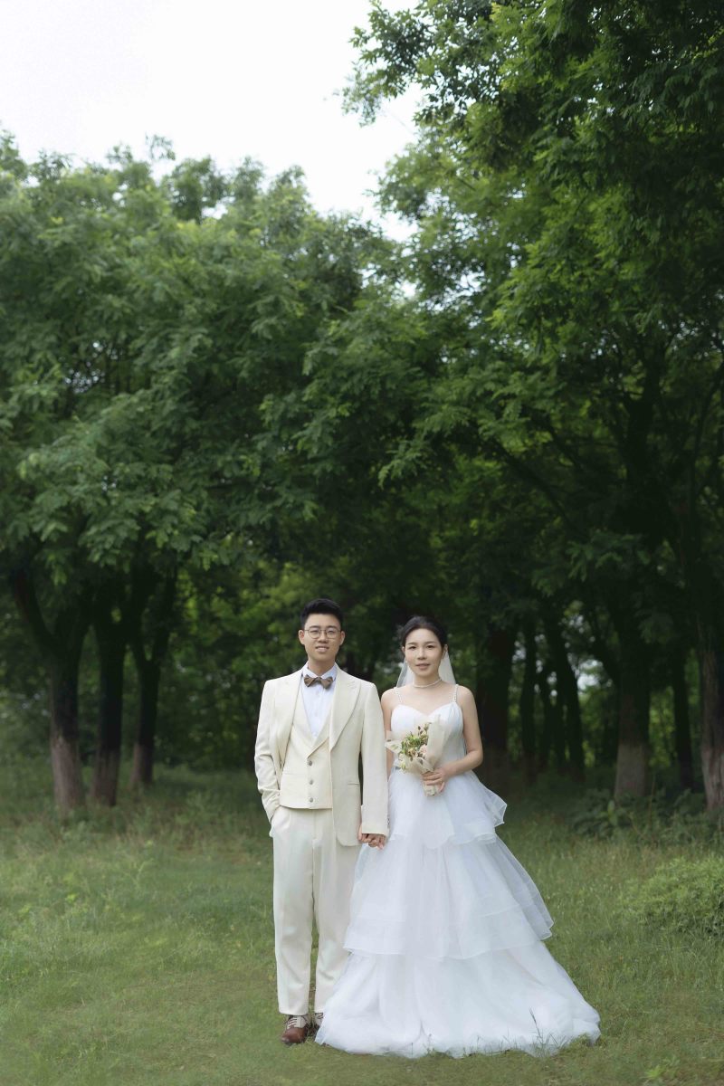 王嘉磊先生王红女士氛围森系婚纱照、氛围森系、、、婚纱照