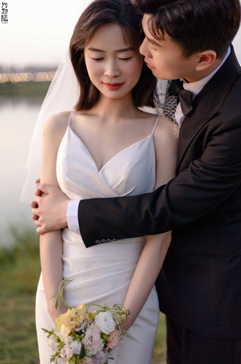 极致情绪！李毅先生黄宇女士电影纪实婚纱照、电影纪实、木子、唠嗑型选手，构图多变、情绪拿捏，特写YYDS、婚纱照