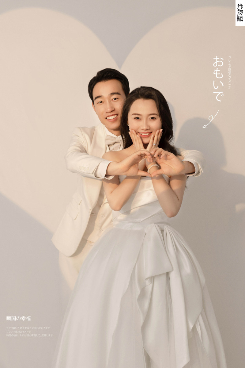 极致情绪！秦威龙先生牛丹女士极简棚拍婚纱照、极简棚拍、木子、唠嗑型选手，构图多变、情绪拿捏，特写YYDS、婚纱照