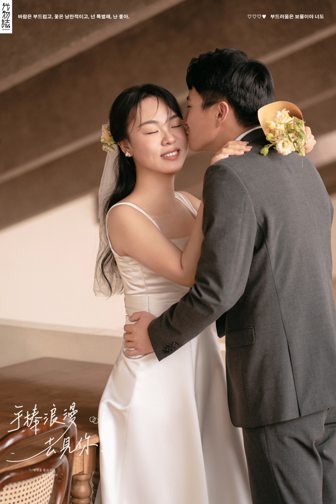 超级甜腻！赵辰浩先生宋佳林女士物誌生活婚纱照、物誌生活、白玛、怀疑是不是修导演系，拍照像电影一样的构图和质感、婚纱照