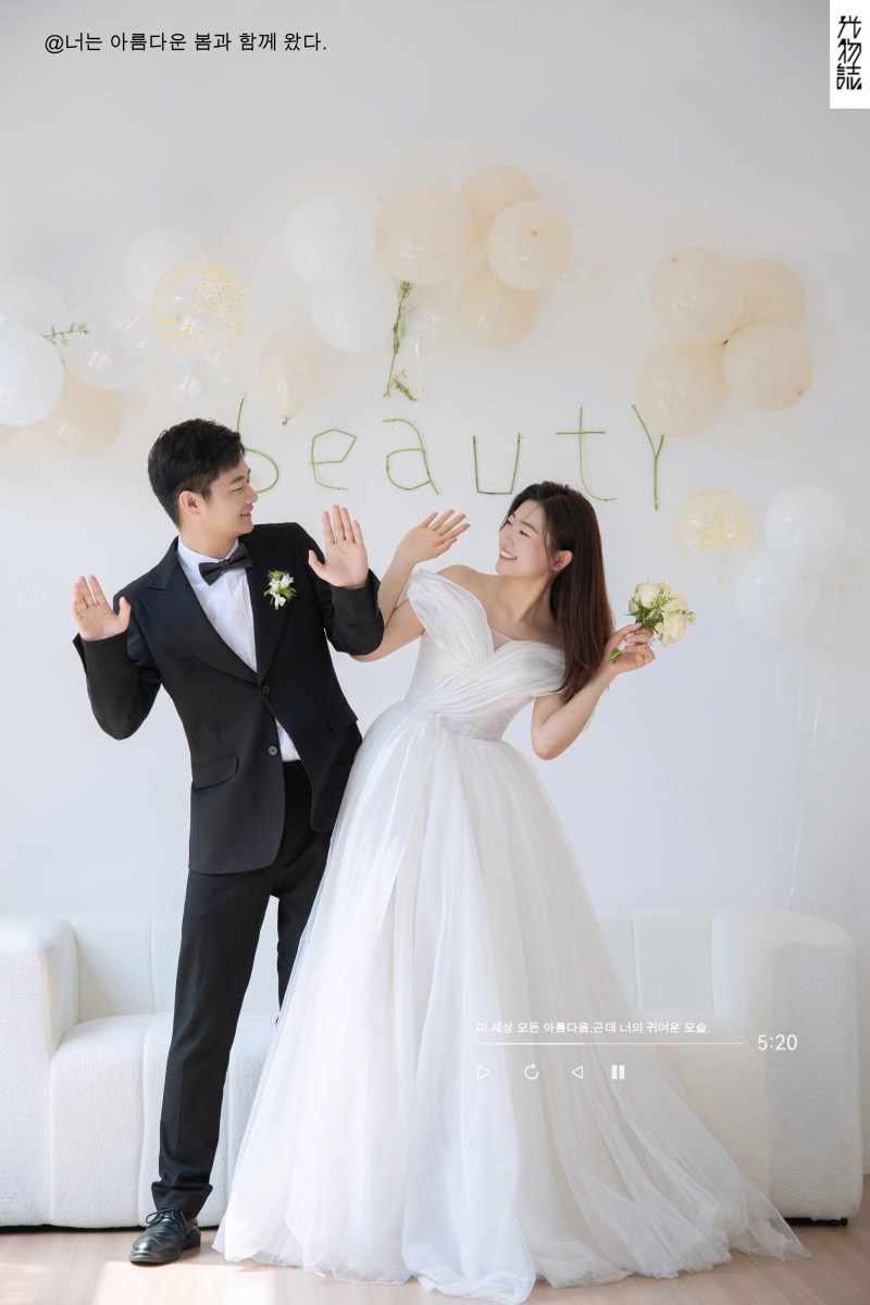 太太太太可了~~！李鹏先生李佳静女士极简棚拍婚纱照、极简棚拍、张俊杨Yinan、我想给你拍张照、婚纱照