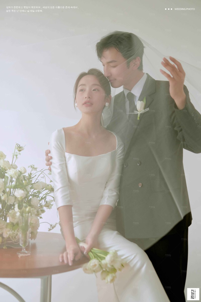 花束恋人、极简棚拍、