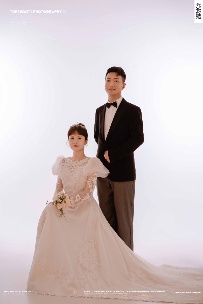 爱了~爱了~白城先生任婴女士极简棚拍婚纱照、极简棚拍、、、婚纱照
