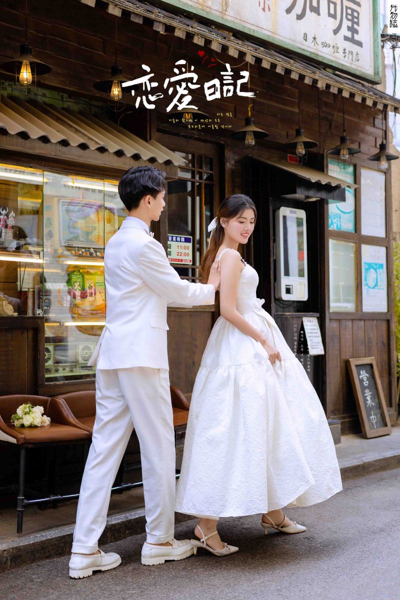 满满狗粮~左明先生关菲女士物誌生活婚纱照、物誌生活、毛磊、谁说拍照不能freestyle，创作灵感像吃了炫迈停不下来、婚纱照