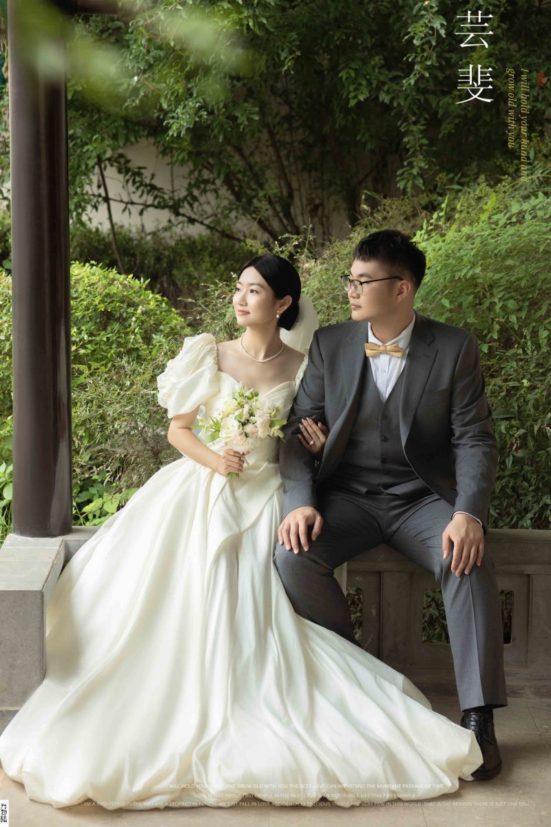 太太太太可了~~！ 靳宇新先生张婷女士怀旧复古婚纱照、怀旧复古、韩松、行走的放大镜，现场细节，姿态指导的掌控者、婚纱照