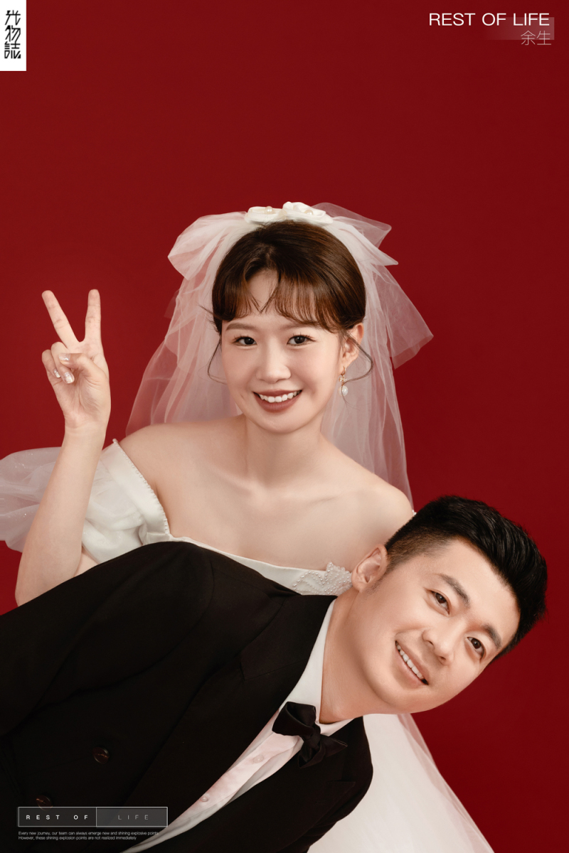 幸福感爆棚安先生马女士怀旧复古婚纱照、怀旧复古、艾辰、偷偷练过读心术，精准预判每一个想法，细腻到心里、婚纱照