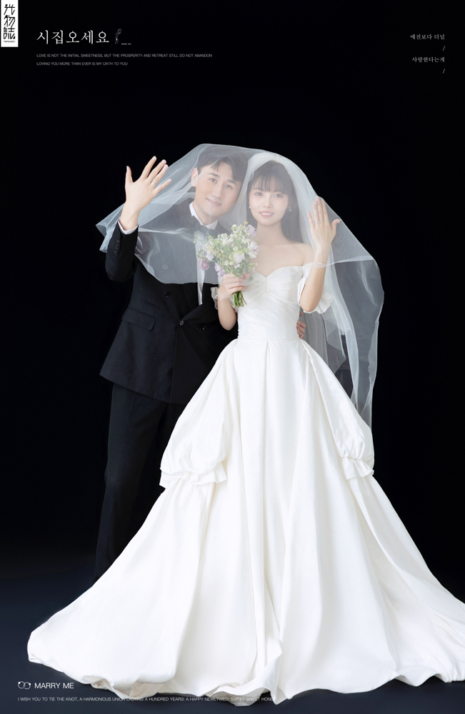 极致情绪！李赫群先生王春女士极简棚拍婚纱照、极简棚拍、徐才皓、好像在听单口相声，开心到直不起腰，幸福感MAX、婚纱照